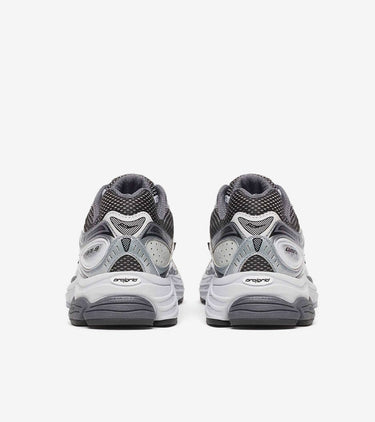 Saucony ProGrid Omni 9 Microchip