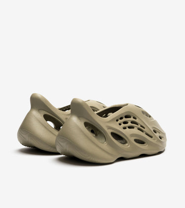 adidas Yeezy Foam RNR Stone Salt