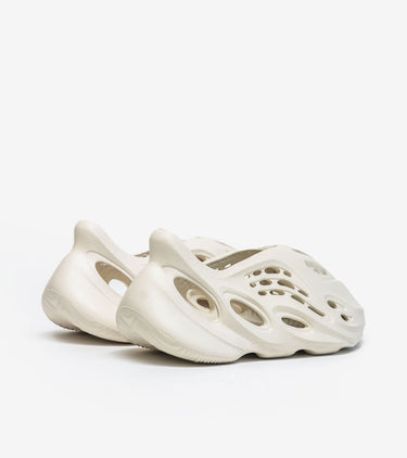 adidas Yeezy Foam RNNR Sand
