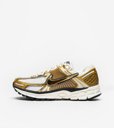 Nike Zoom Vomero 5 Metallic Gold (Women's)