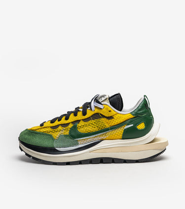 Nike Vaporwaffle sacai Tour Yellow Stadium Green