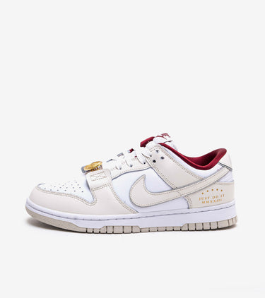 Nike Dunk Low SE Just Do It White Phantom (W)