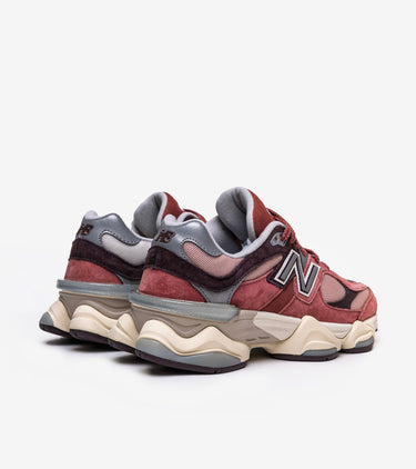 New Balance 9060 Sea Salt Cherry Blossom